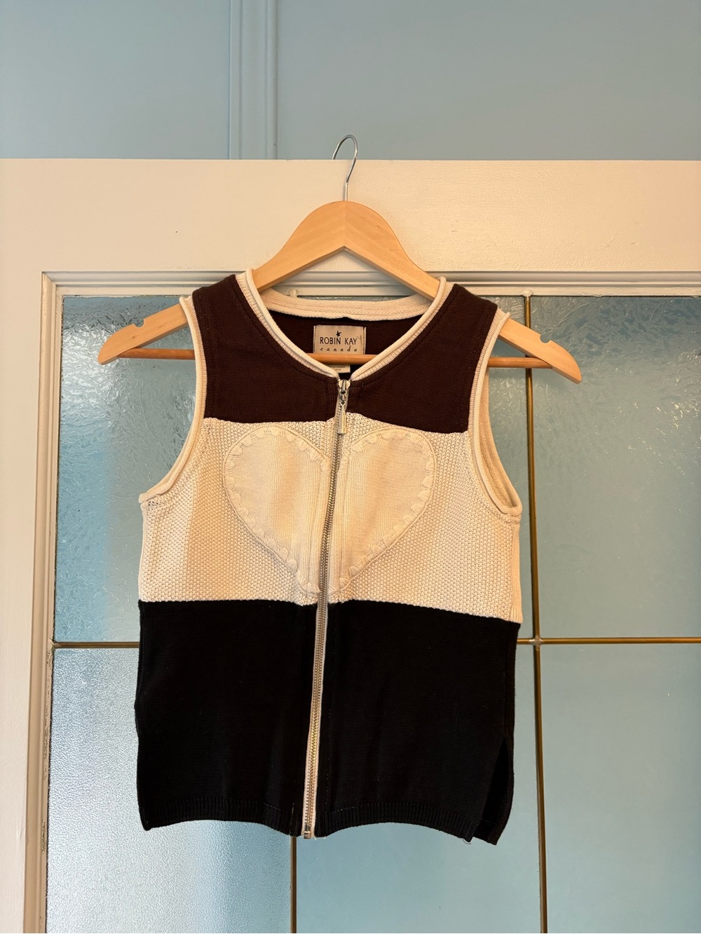 Vintage Robin Kay Black and Cream Heart Zip Front Knit Vest